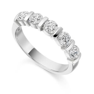 טבעת איטרניטי 5 יהלומים מזהב לבן